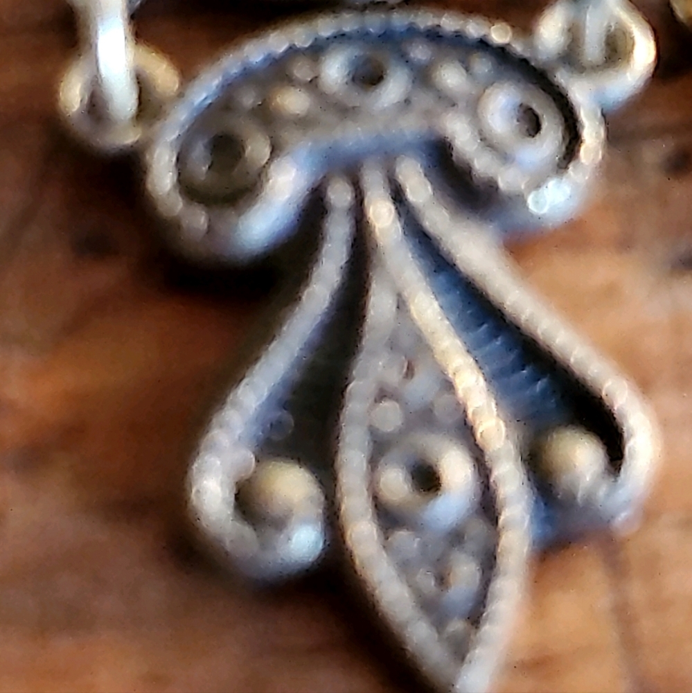 Scotty Dog/Terrier Earrings - Picture 2 of 8